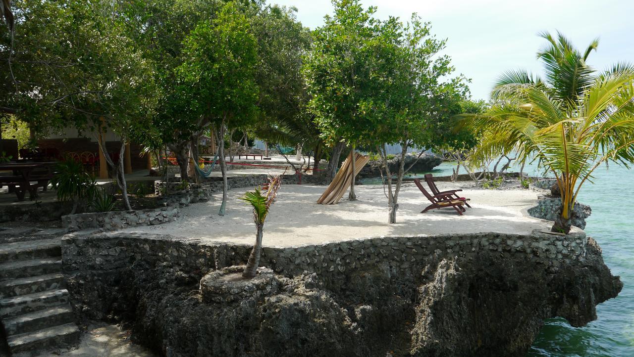 Moalboal T Breeze Coastal Resort Eksteriør billede